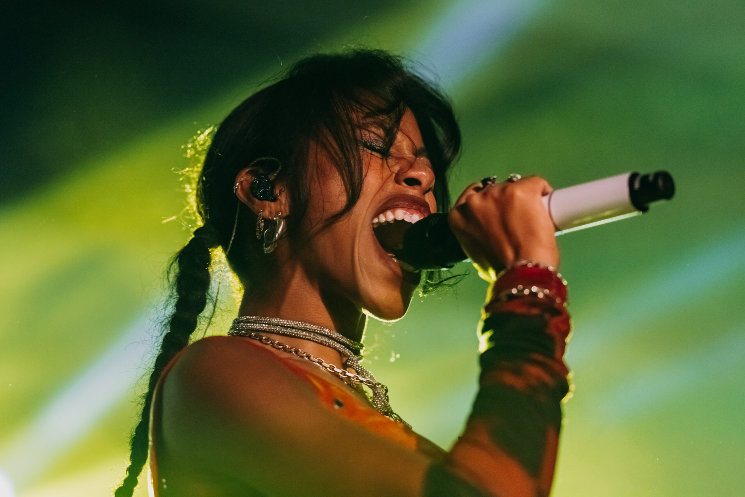 Read more about the article Nova Twins (+ HotWax) | 23.09.2025 | Warszawa, Klub Hybrydy | Fot. Martyna Gut | org. Live Nation Polska