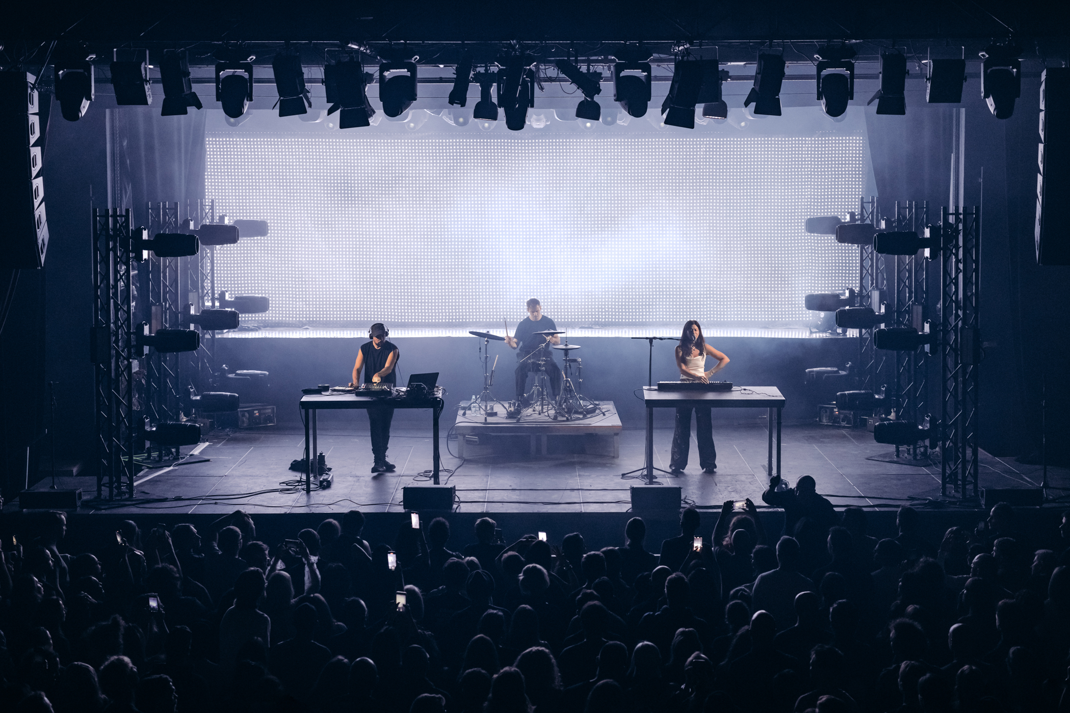 Read more about the article HVOB | 15.10.2025 | Warszawa, Palladium | Fot. Martyna Gut | org. FKP Scorpio Poland