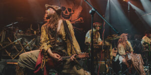 Read more about the article Faun (+Ye Banished Privateers, Janice Burns & Jon Doran) | 29.09.2025 | Warszawa, klub Progresja | Fot. Martyna Hordowicz | org. Winiary Bookings