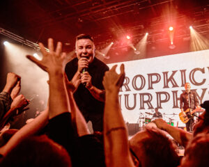Read more about the article Dropkick Murphys (+ Frank Turner & The Sleeping Souls,  Haywire ) | 27.10.2025 | Warszawa, klub Progresja | Fot. Ewa Piekut | org. Knock Out Productions