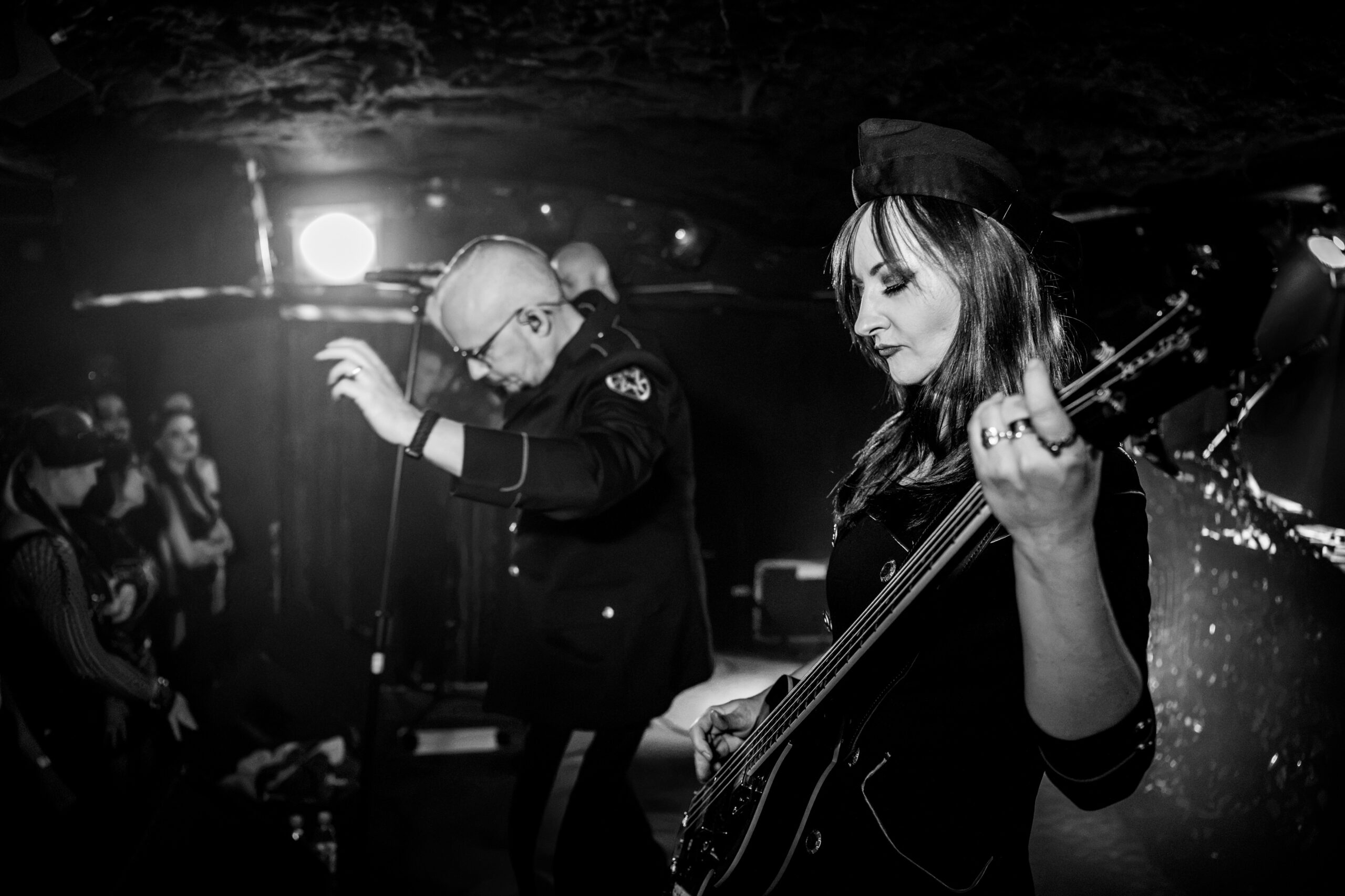 Read more about the article Nachtmahr (+ Cygnosic, Bagger 258) | 03.10.2026 | Warszawa, Klub VooDoo | Fot. Kuba Ryszkiewicz | org. Winiary Bookings